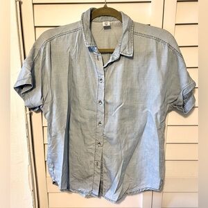 H&M Chambray Button-down Short Sleeve Top